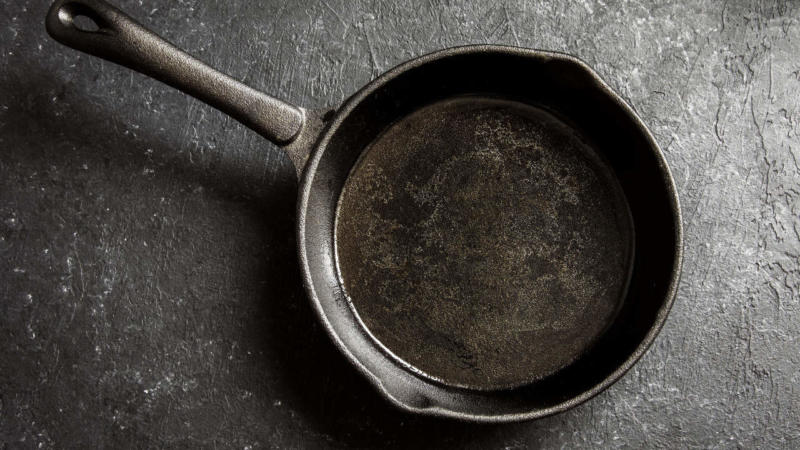 How do I Fix Improperly Seasoned Cast Iron Pans? 5-Steps to Success!