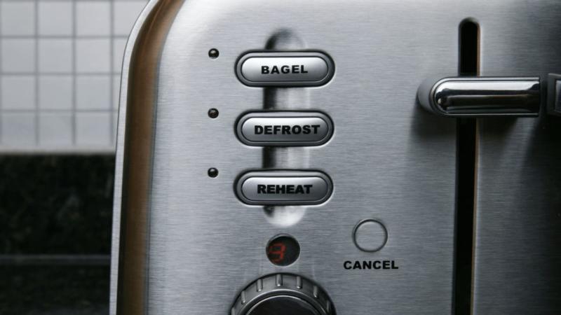 What Does the “Bagel” Setting on Toasters Do? I Didn’t Know That!