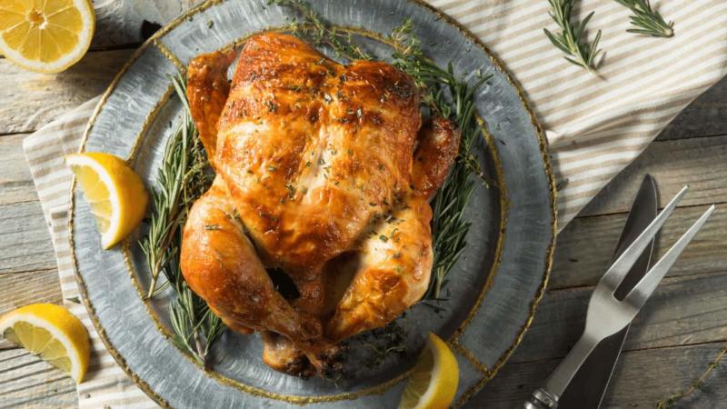 How Long Can Cooked Chicken Sit Out – The Answer!