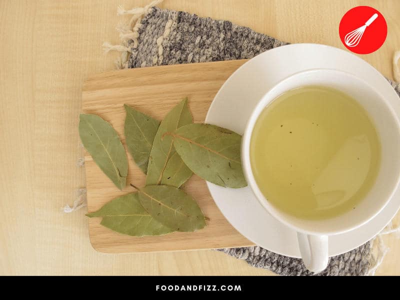 Bay leaves are rich in vitamins A, C and B6, which supports immunity.