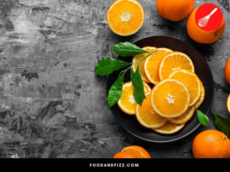 Oranges contain a lot of fiber. Fiber helps regulate blood sugar and helps you lose weight.