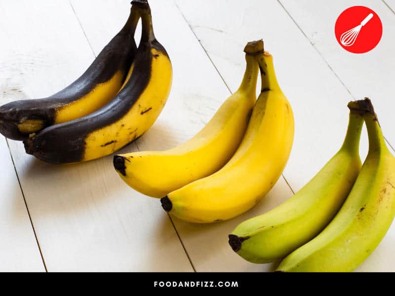 Temperatures above 57 °F speed up the discoloration of bananas once they ripen.